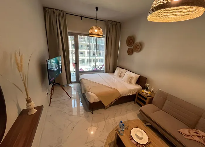 The Chic Retreat, Stylish Studio Close To Yas & Airport