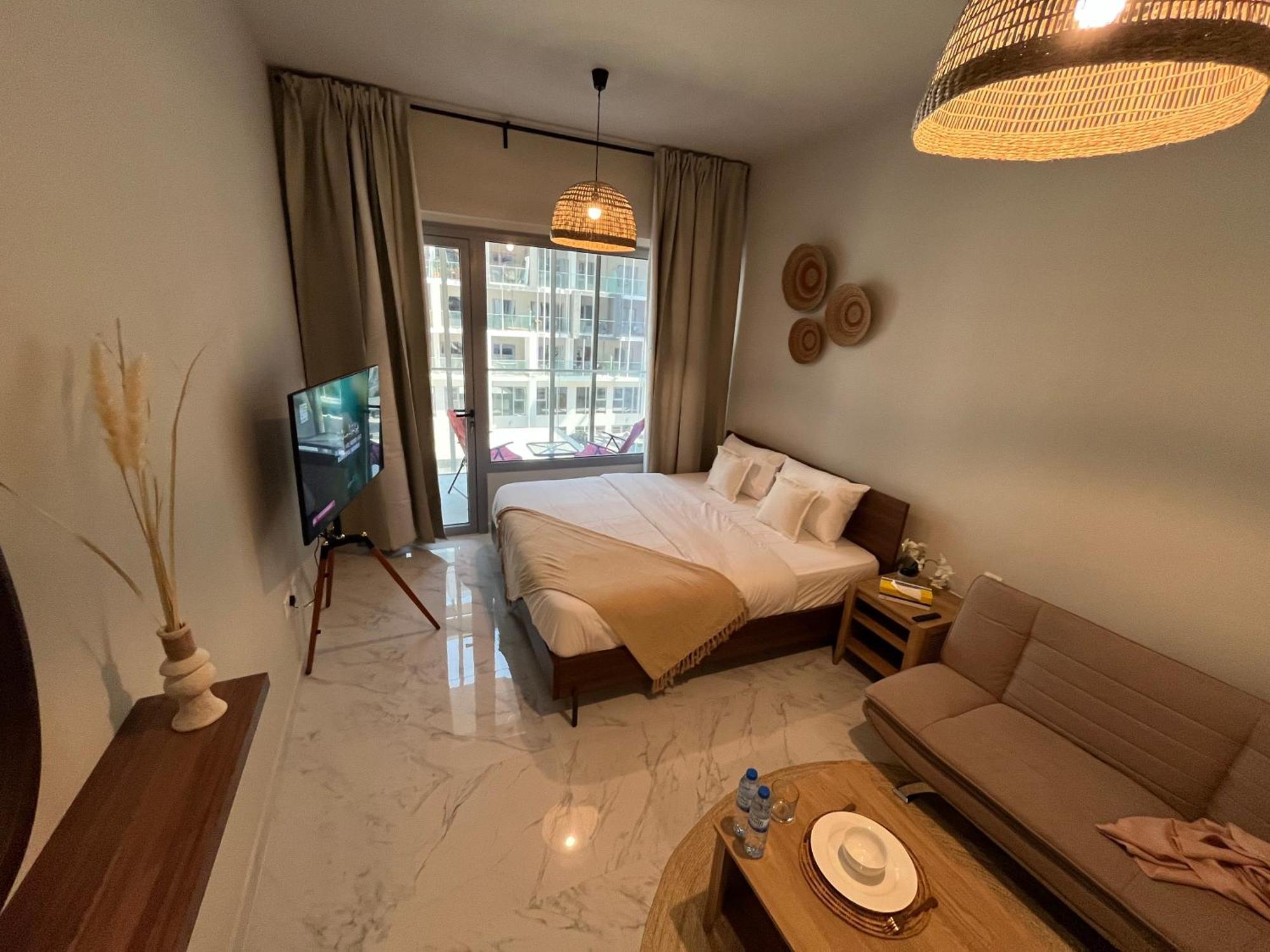 Appartement The Chic Retreat, Stylish Close To Yas & Airport *