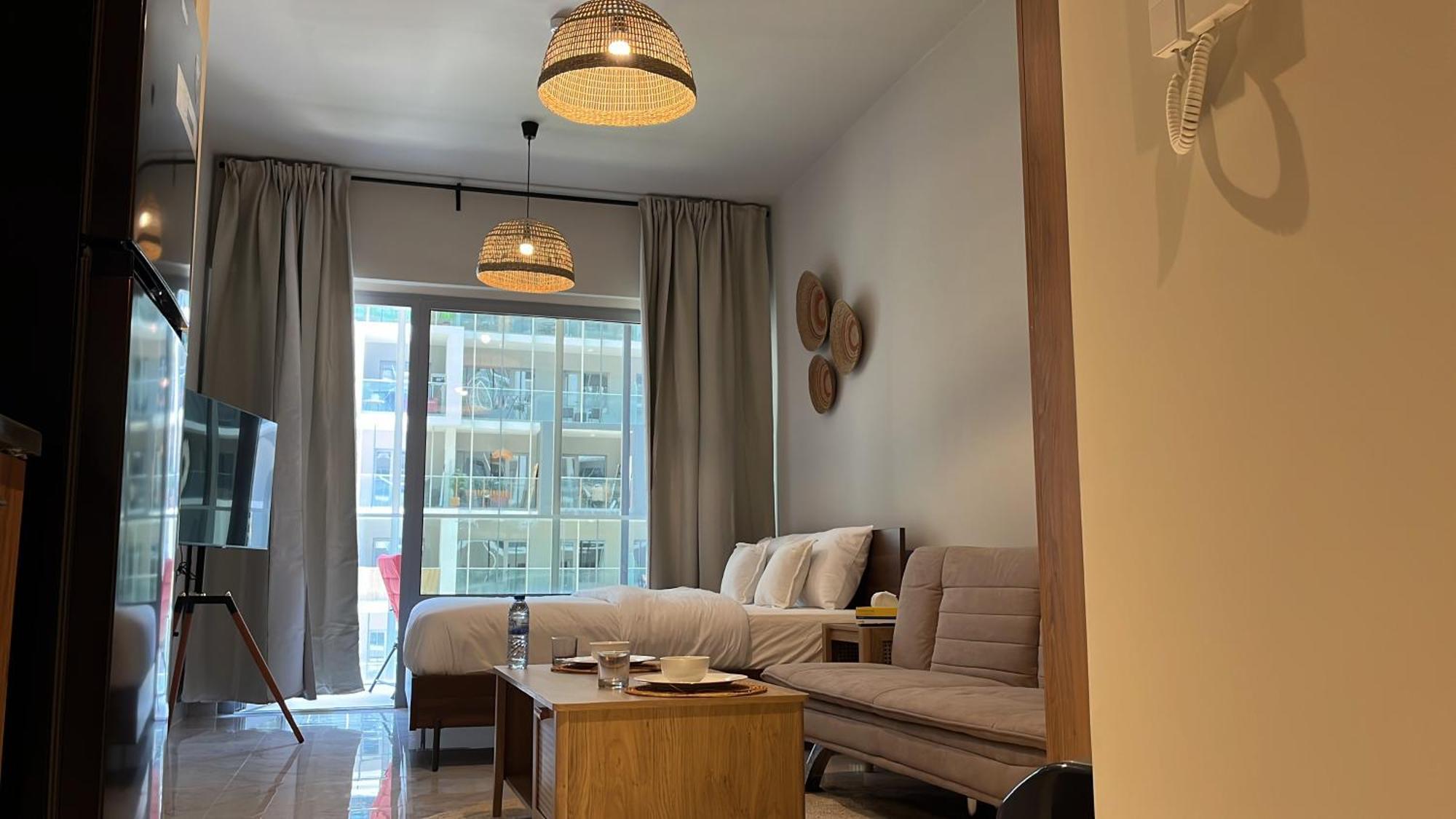 The Chic Retreat, Stylish Close To Yas & Airport *